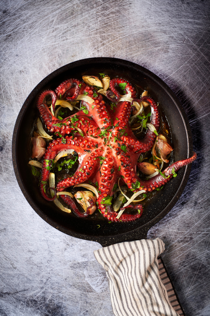 Pulvo - octopus dish tradition in Portuguese Cuisine